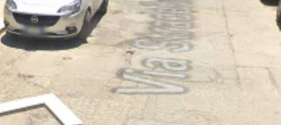 129m² Commercial property in Andria, Italy No. 379638 5