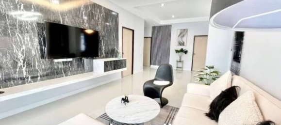 3 bedrooms Villa in Pattaya, Thailand No. 17171 2