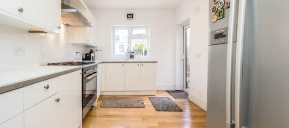 4 bedrooms House in London, United Kingdom No. 1894 6