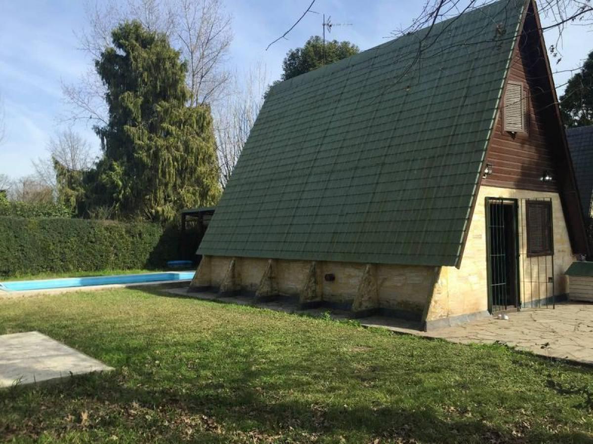 2 bedrooms House in Malvinas Argentinas, Argentina No. 17253