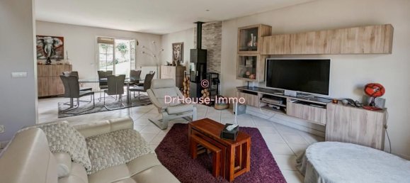 4 bedrooms House in Orgeval, France No. 177811 4