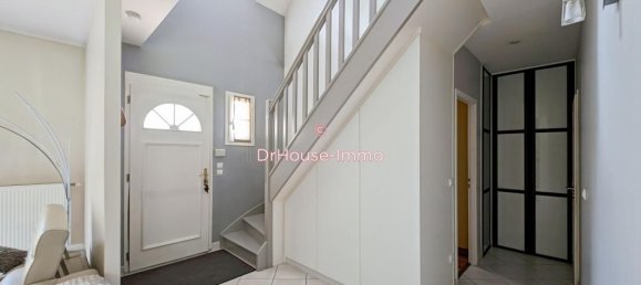 4 bedrooms House in Orgeval, France No. 177811 2