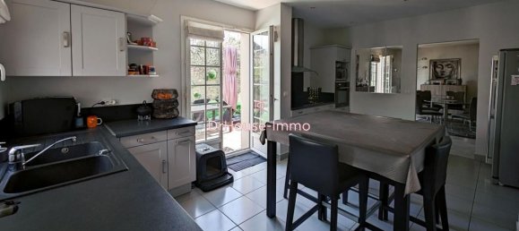 4 bedrooms House in Orgeval, France No. 177811 13