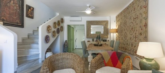 2 bedrooms Townhouse in Marbella, Spain No. 179046 8