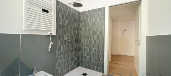 2 rooms Apartment in Milan, Italy No. 269537 10