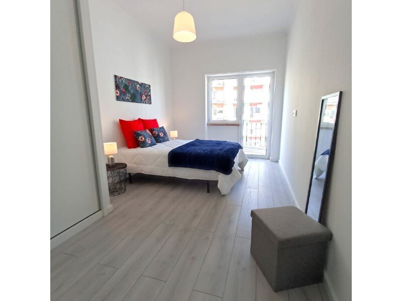 Apartamento de 3 dormitorios en Lisbon, Portugal No. 352877