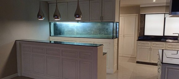 3 bedrooms Condo in Bangkok, Thailand No. 11742 8