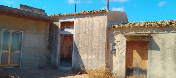 Дом с 6 комнатами в Шикли, Италия № 75939 3