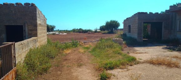 Дом с 6 комнатами в Шикли, Италия № 75939 18