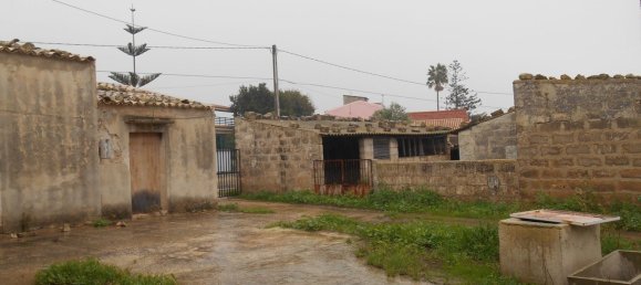 Дом с 6 комнатами в Шикли, Италия № 75939 13