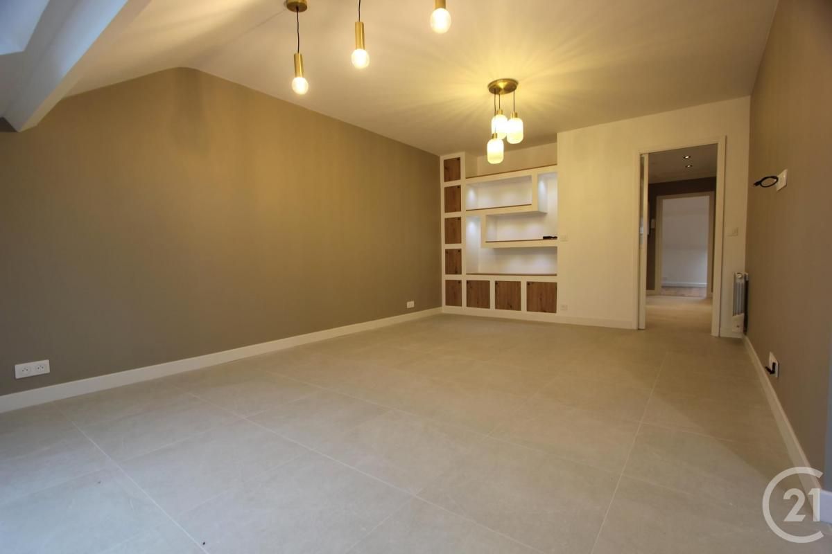 Apartamento T2 em Sainte-Genevieve-des-Bois, France N.º 150097