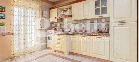 2 bedrooms Apartment in Giugliano in Campania, Italy No. 221920 3