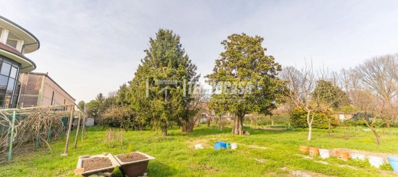 Villa de 5 habitaciónes en Cisliano, Italy No. 40316 32