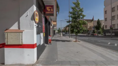 661m² Garage in Granada, Spain No. 175278