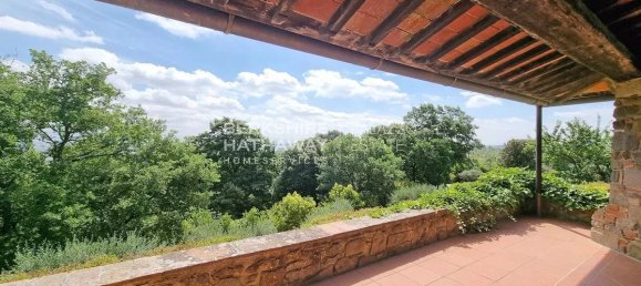 Дом с 4 спальнями в Ареццо, Италия № 178503 11