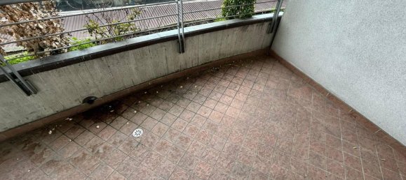 2-salle Appartement à Legnano, Italy No. 40803 13