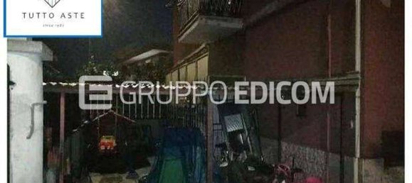 5 rooms Apartment in Rome, Italy No. 279541 5