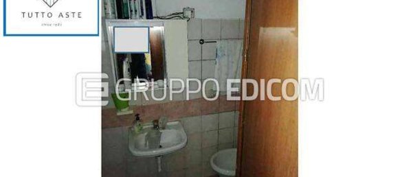 5 rooms Apartment in Rome, Italy No. 279541 9