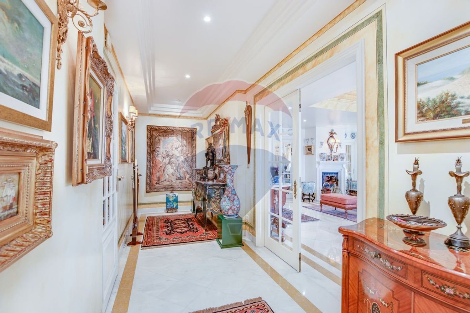 5 bedrooms Apartment in Lisbon, Portugal No. 72755