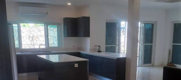 5 bedrooms Cafe / restaurant in Pattaya, Thailand No. 8018 10