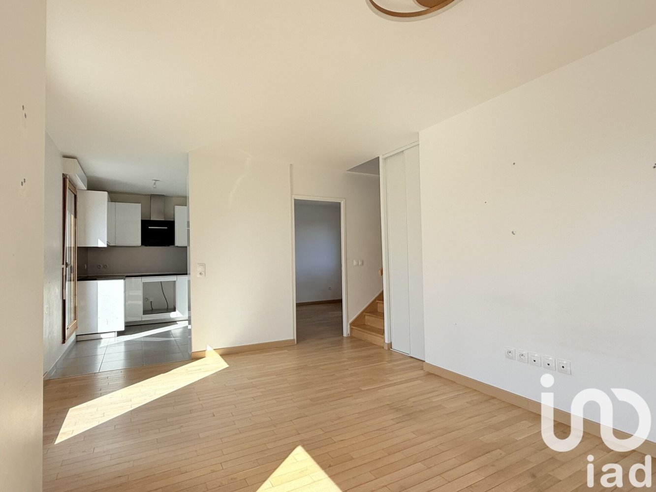 4 غرف نوم منزل ذو طابقين في Bussy-Saint-Georges, France رقم 319435