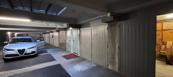 26m² Garage in Turin, Italy No. 68526 2