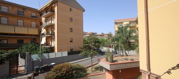 2 rooms Apartment in Catania, Italy No. 263915 5