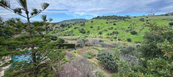 4 Schlafzimmer Haus in Estepona, Spain, Nr. 32348 3