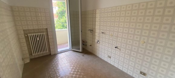 5 rooms Apartment in Sassuolo, Italy No. 298841 10