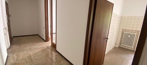 5 rooms Apartment in Sassuolo, Italy No. 298841 9