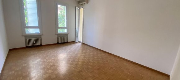 5 rooms Apartment in Sassuolo, Italy No. 298841 11