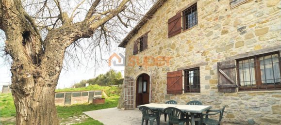 3 bedrooms Villa in Castel Ritaldi, Italy No. 160063 4