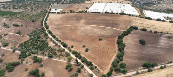 Terrain à Noto, Italy 180130m² No. 228250 2