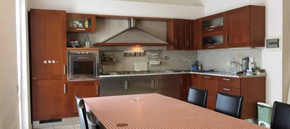 5 rooms Apartment in Signa, Italy No. 166026 8