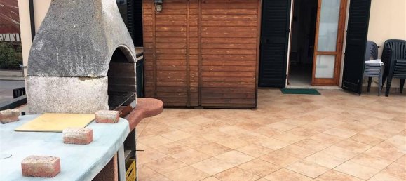 5 rooms Apartment in Signa, Italy No. 166026 2