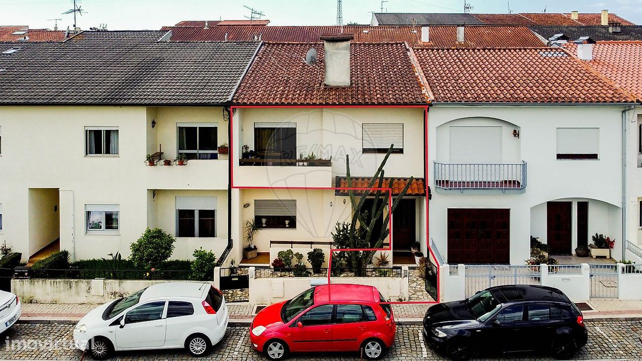 Casa T3 em Arcozelo, Portugal N.º 53161