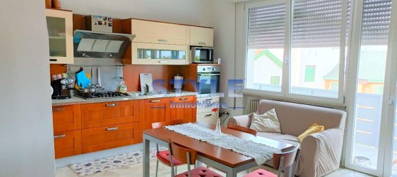 4 rooms House in Campolongo Maggiore, Italy No. 162942 3