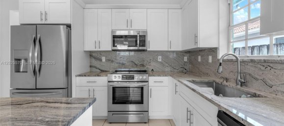3 Schlafzimmer Villa in Miami, USA, Nr. 615223 23