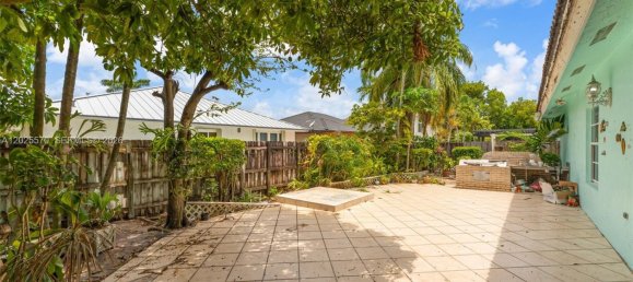 3 Schlafzimmer Villa in Miami, USA, Nr. 615223 4