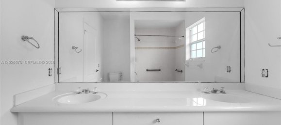 3 Schlafzimmer Villa in Miami, USA, Nr. 615223 15