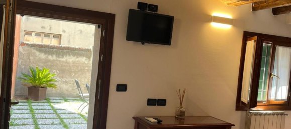 3 rooms Duplex in Venice, Italy No. 309065 4