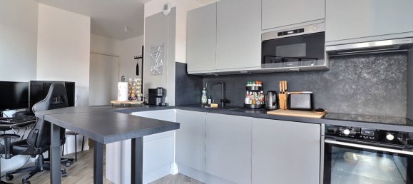 Квартира с 1 спальней в Монтиньи-ле-Кормей, Франция № 165427 3