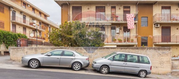 3 bedrooms Apartment in Catania, Italy No. 235864 2