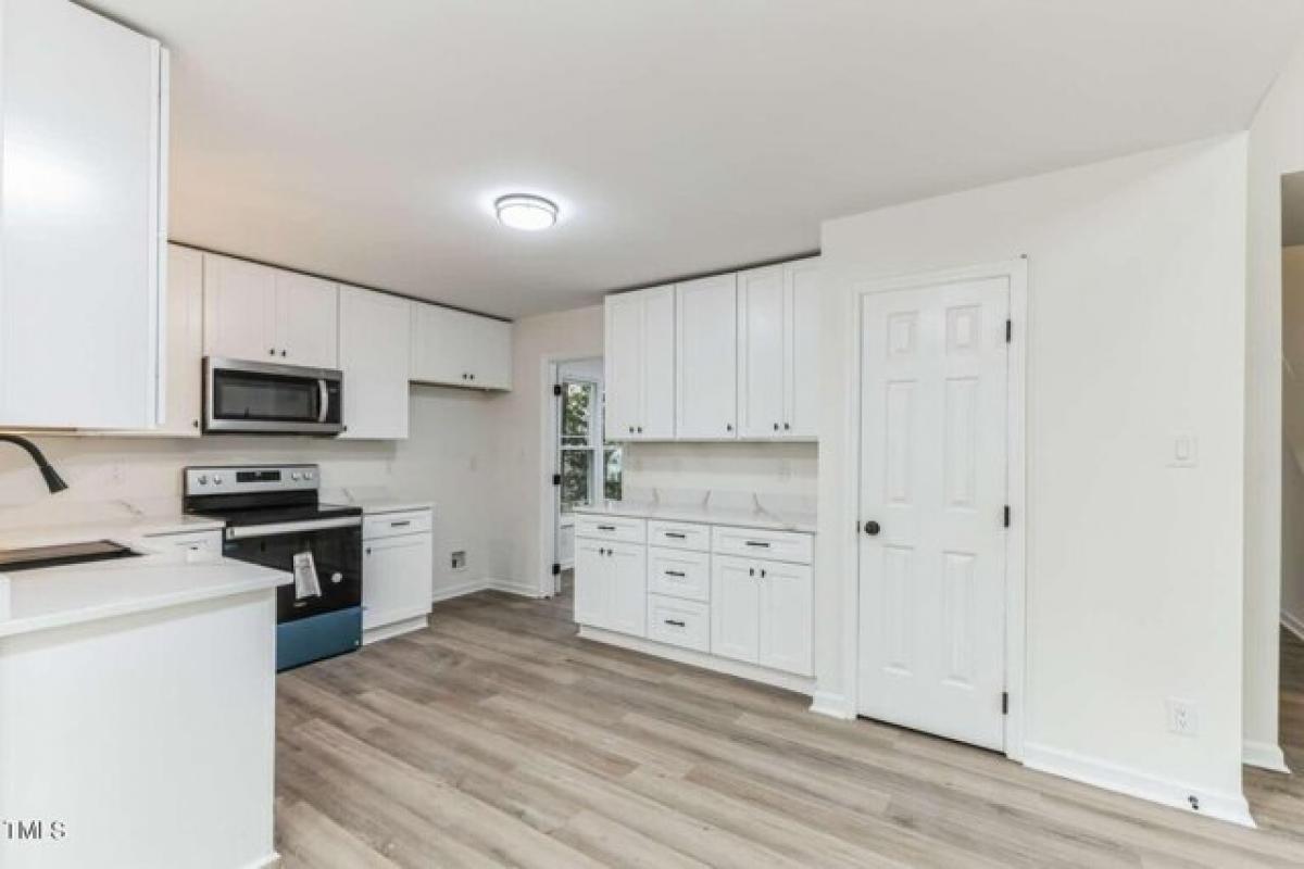 3 Schlafzimmer Haus in Raleigh, USA, Nr. 390171