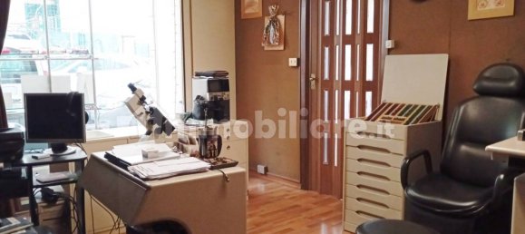 1 room Commercial property in Rome, Italy No. 163520 8