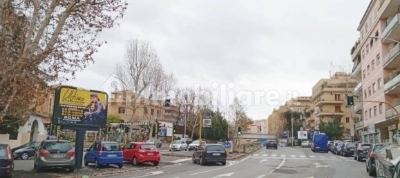 1 room Commercial property in Rome, Italy No. 163520 19