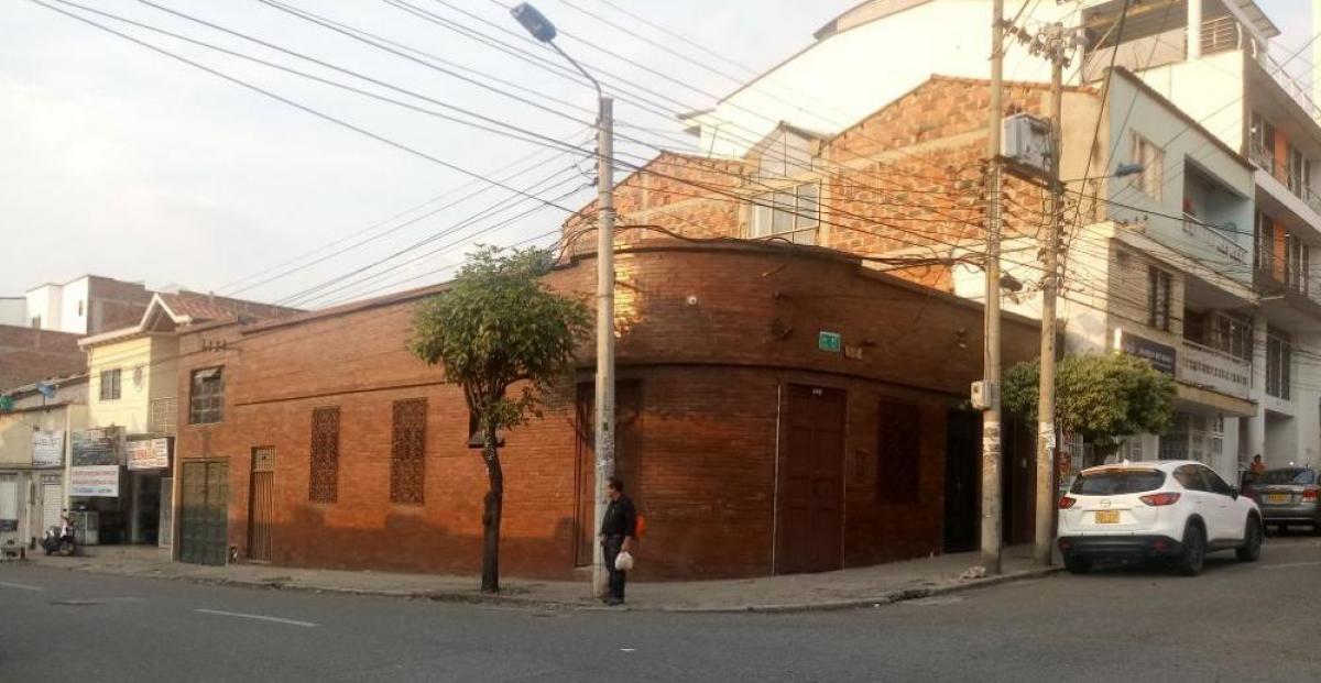 3 bedrooms House in Bucaramanga, Colombia No. 9589