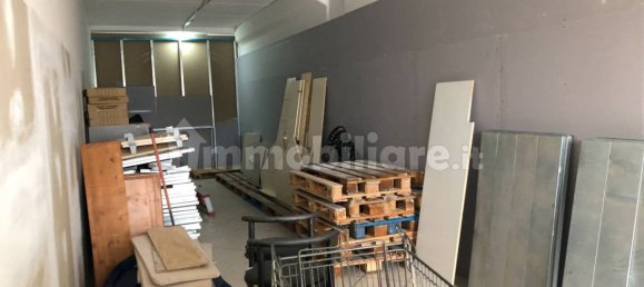 42m² Warehouse in Pisa, Italy No. 47015 4