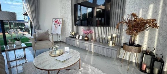 Villa de 3 dormitorios en Bang Lamung, Thailand No. 58608 10