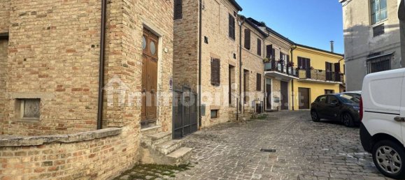 4 bedrooms House in Corridonia, Italy No. 278835 4